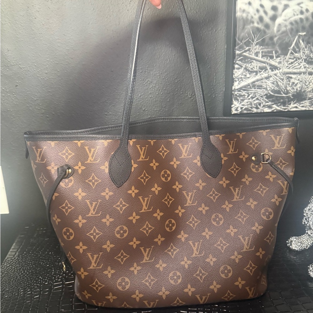 Reversible Louis Vuitton Monogram Tote & toiletry bag insert in Brown and Tan